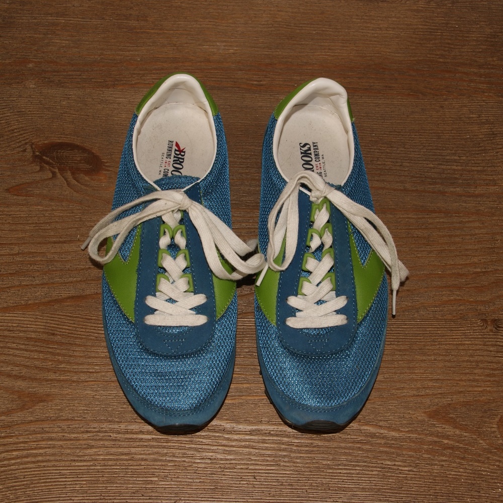 BROOKS Vanguard Men's Classic Running Shoe sz 8 - Picture 3 of 8